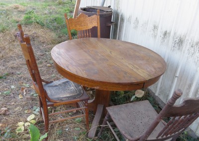 F Oak Table and Chairs